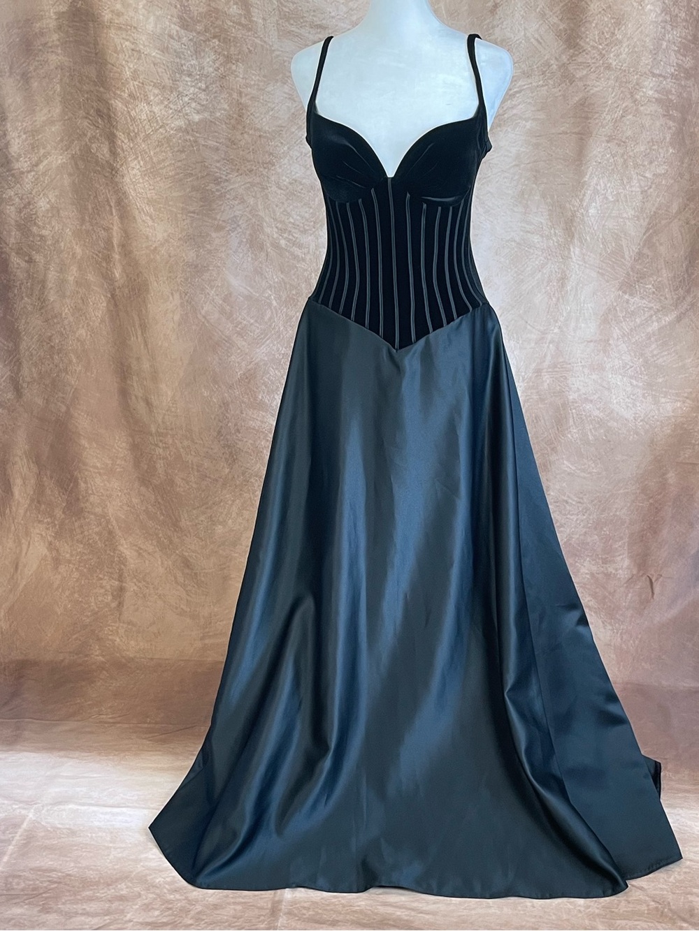 Cache Black Velvet Corset Gown Size 6